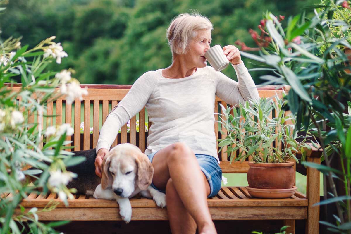 CBD For Seniors: Discovering its Uses &amp; Advantages